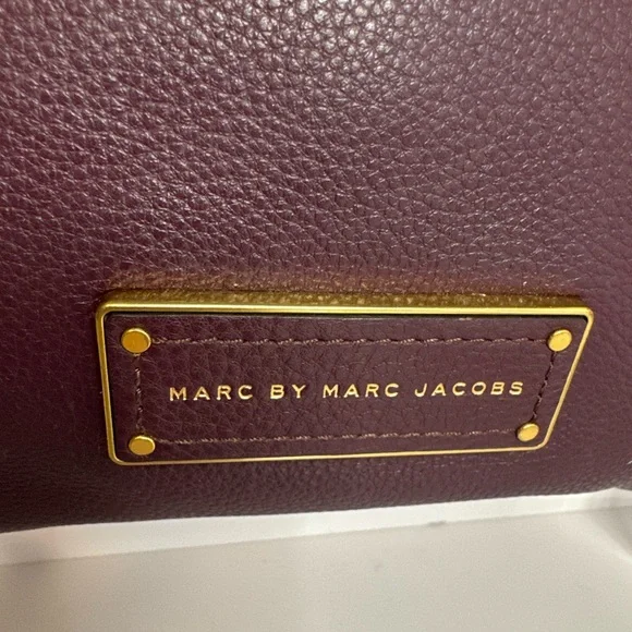 Marc by Marc Jacobs Too Hot to Handle Sia Pebbled Leather Crossbody Bag - Picture 2 of 14